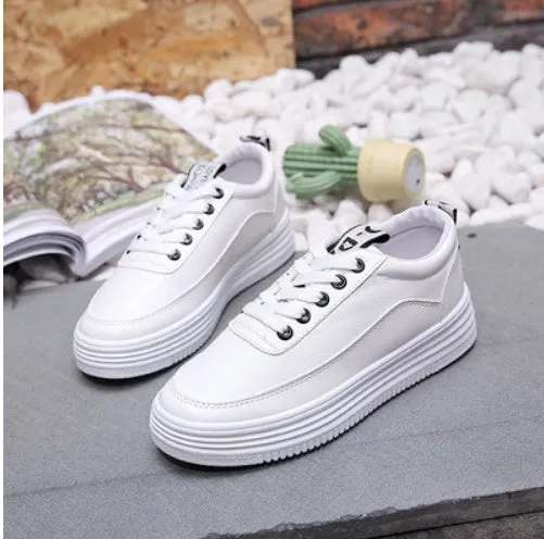 Breathable women canvas sneaker in black with microfiber leather upper, lace-up design, and rubber outsole