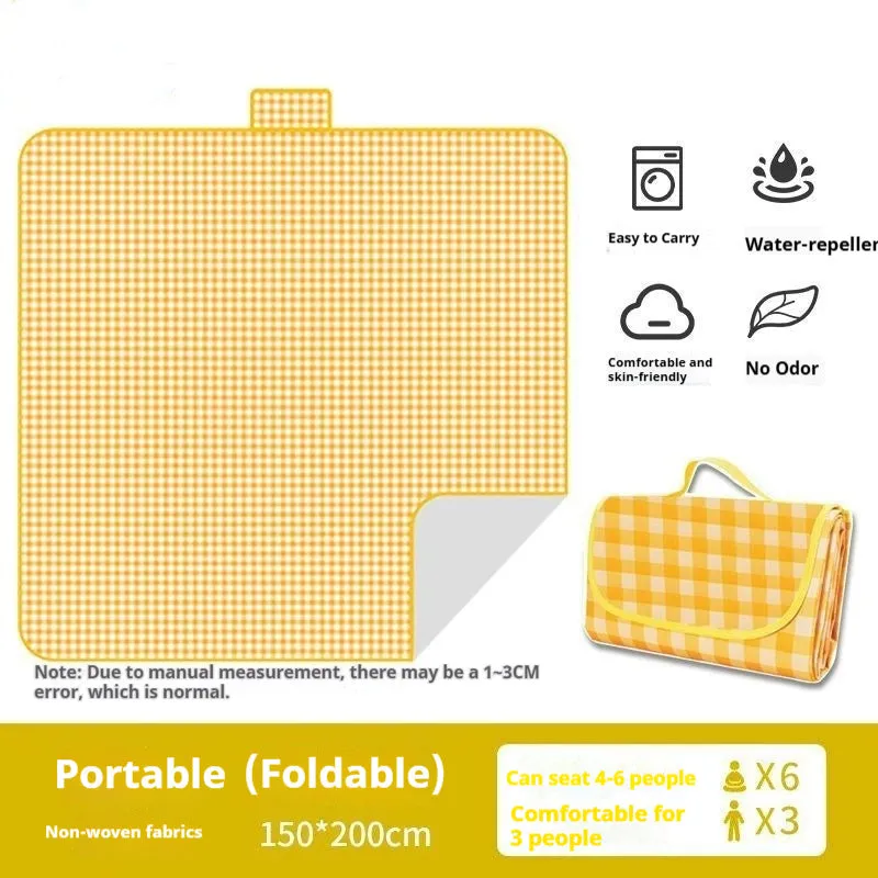 Thickened outdoor picnic mat in non-woven fabric with yellow grid pattern