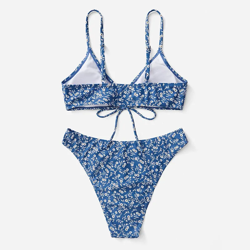 Blue three-piece swimsuit set without steel rings, consisting of a top and shorts.