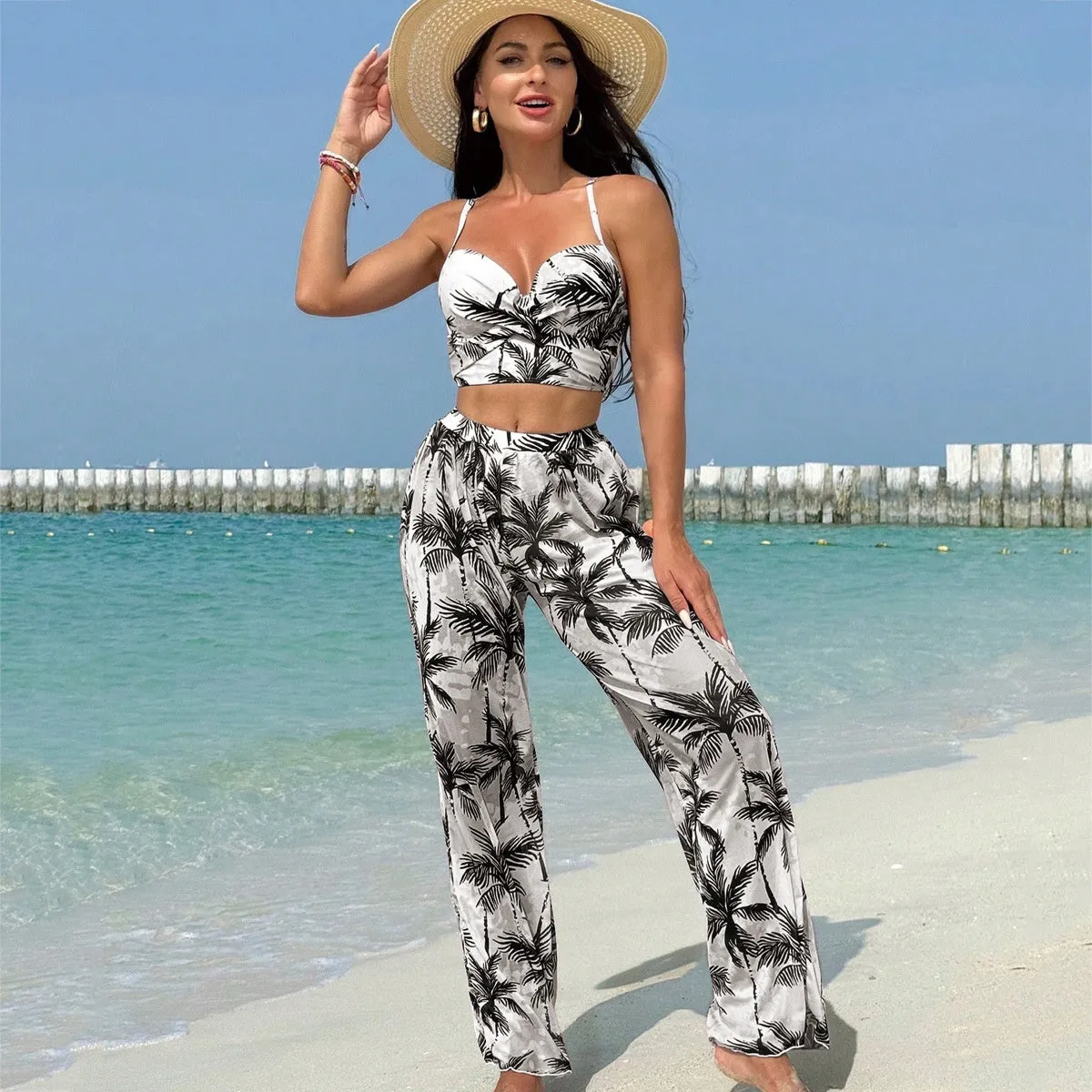 Women's bikini three-piece set in quick-dry polyester with spandex lining, split design, emerald green colour