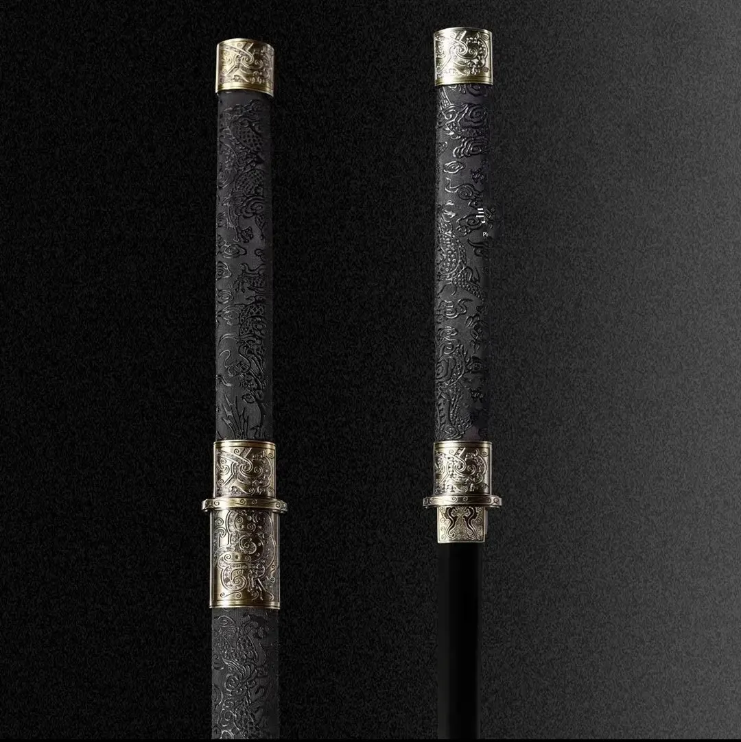 Taizong integral Tang Dynasty horizontal sword with 105cm 65 manganese steel blade and leather scabbard