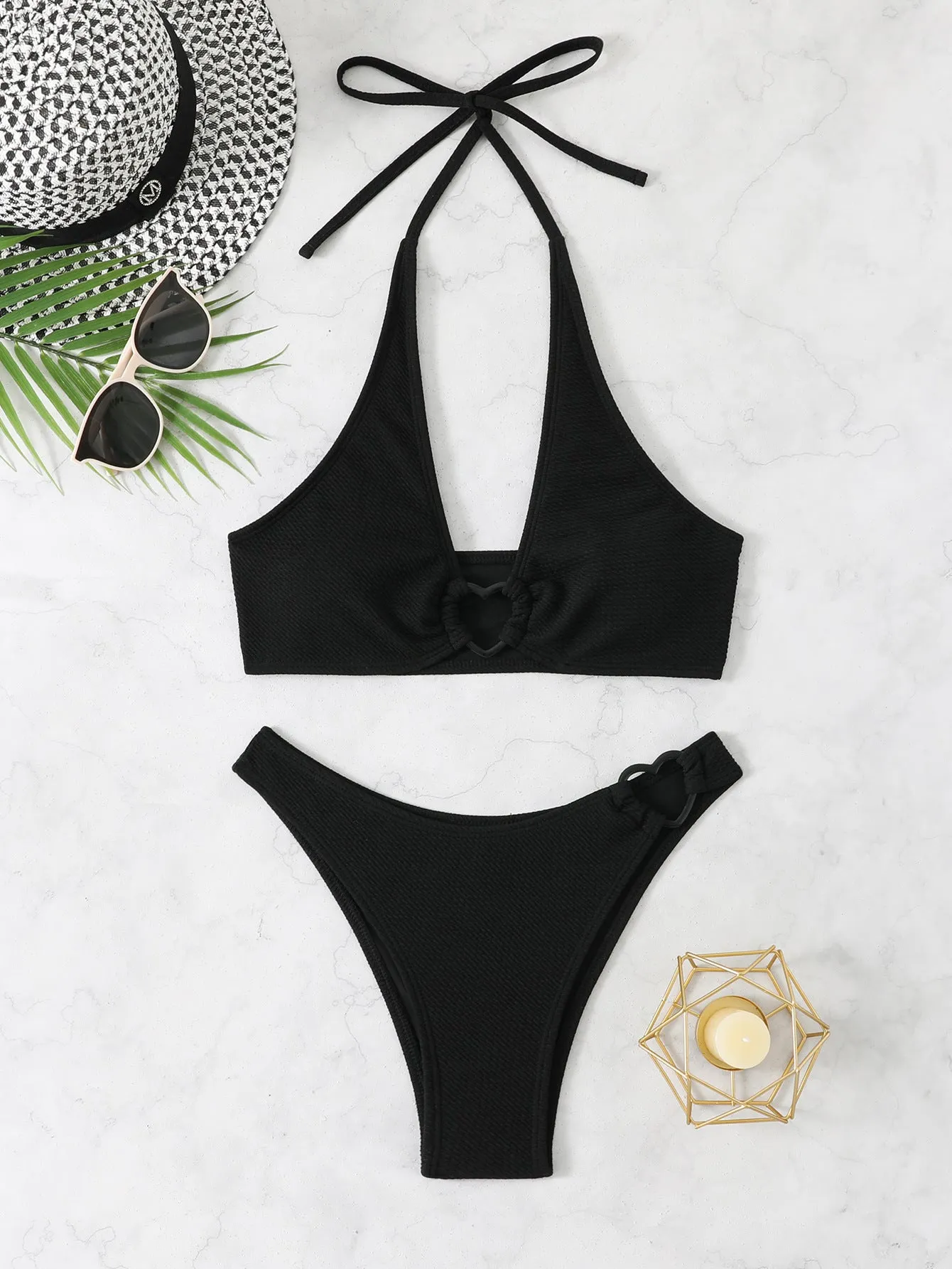 Solid colour split love heart-shaped bikini swimsuit in white, polyester high elasticity fabric, sizes S-XL