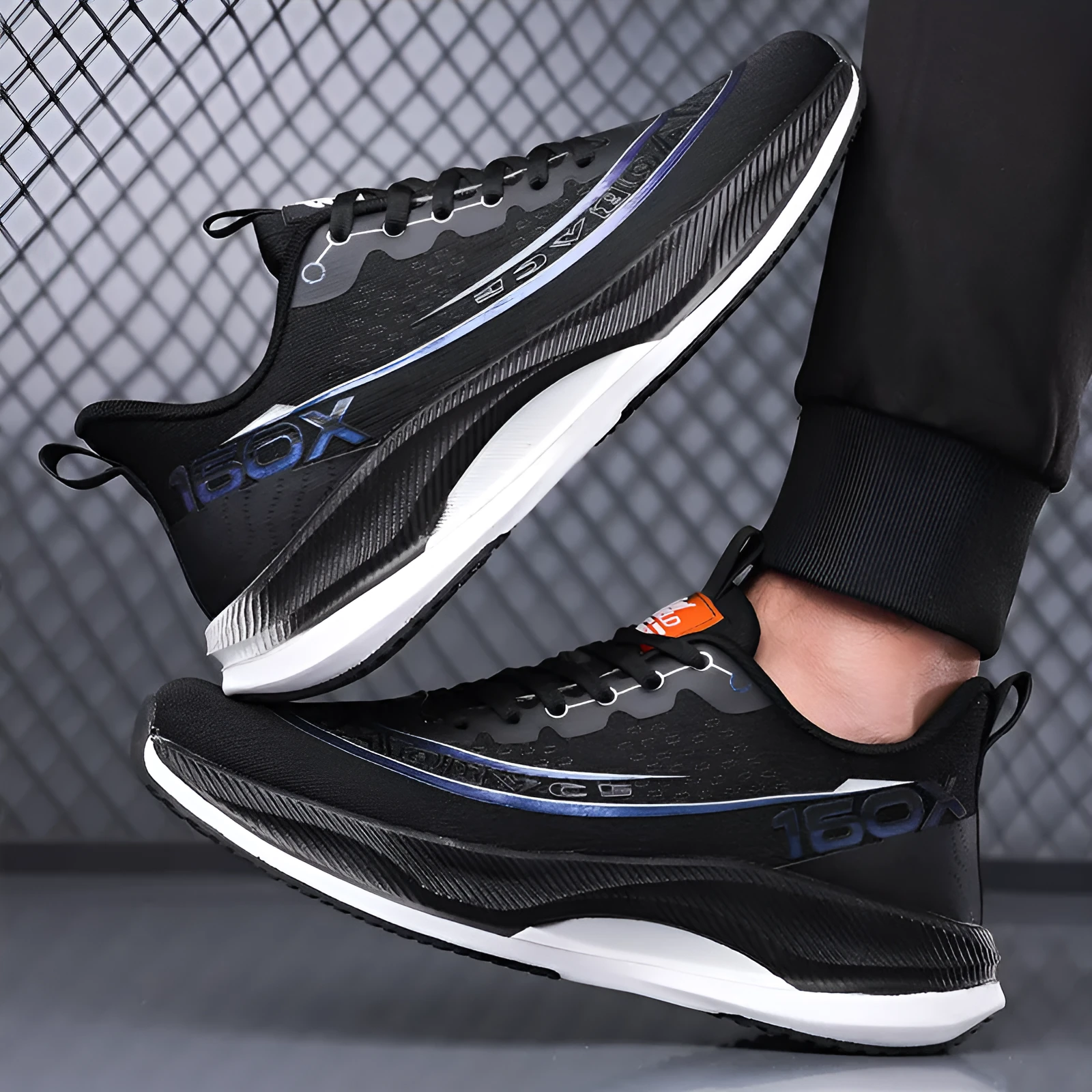 Breathable mesh running shoes for men, black lace-up sneakers with low top and round toe, EVA sole, flat heel 3-5cm