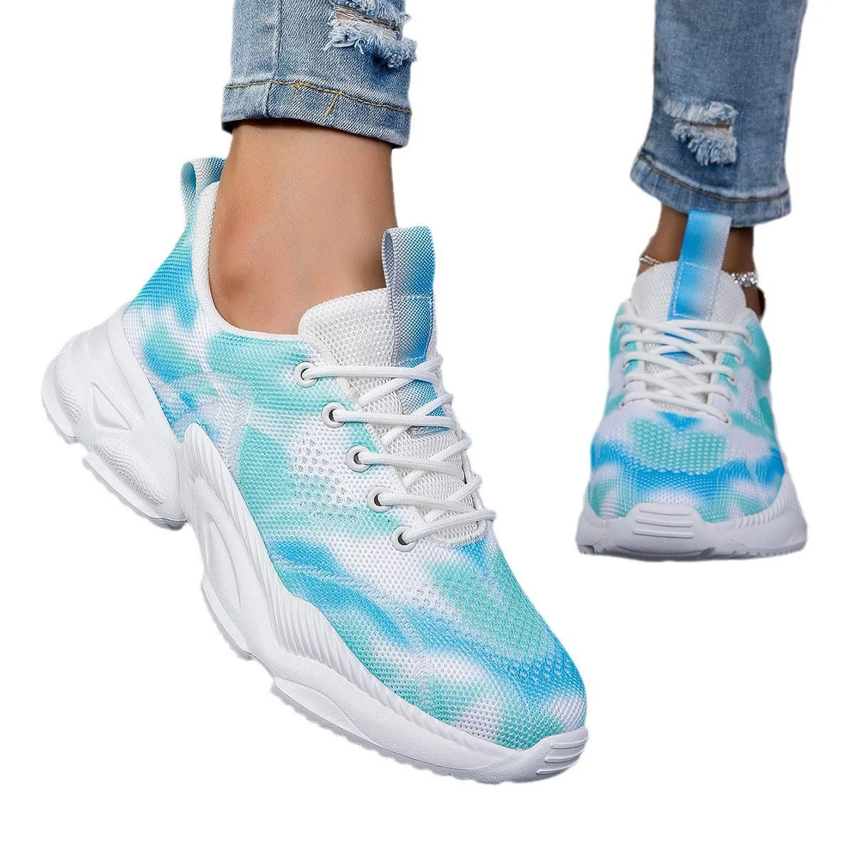 Casual flower sneakers in white blue with breathable Flyknit upper and flat MD sole