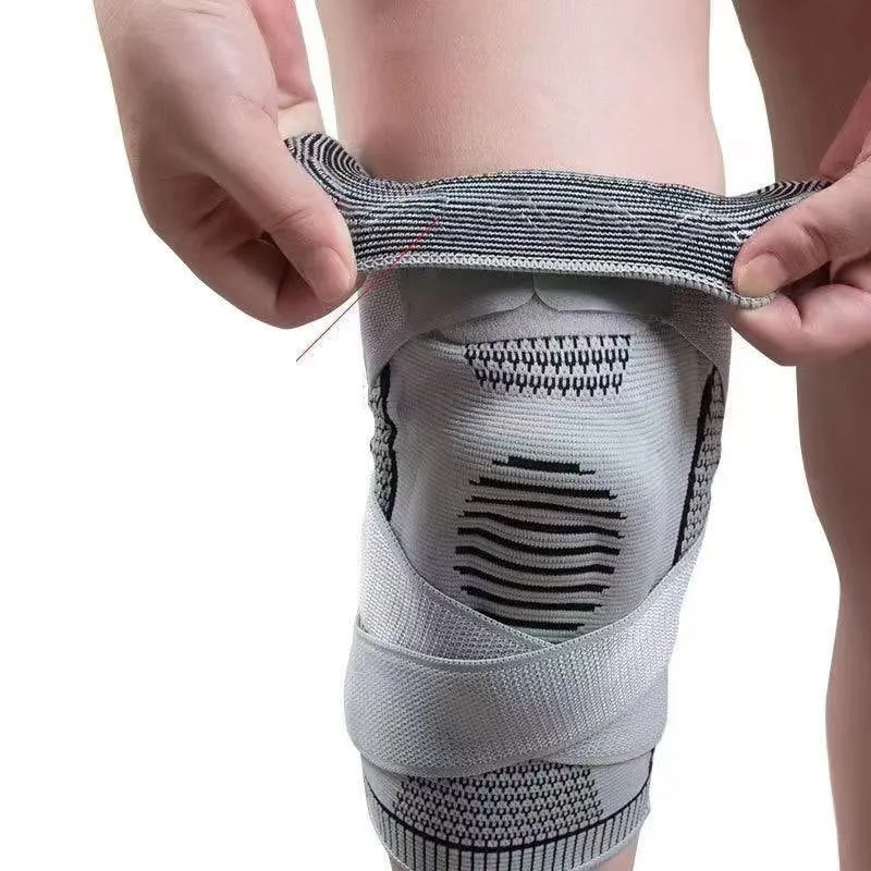 Breathable polyester riding knee pads with spring compression straps four-season style