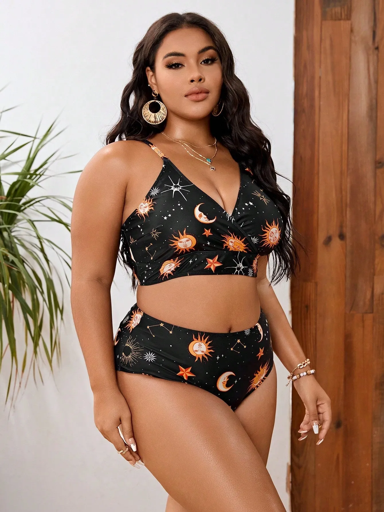 Women's split printed swimsuit in polyester spandex, sleeveless brief style, available in sizes L to 4XL