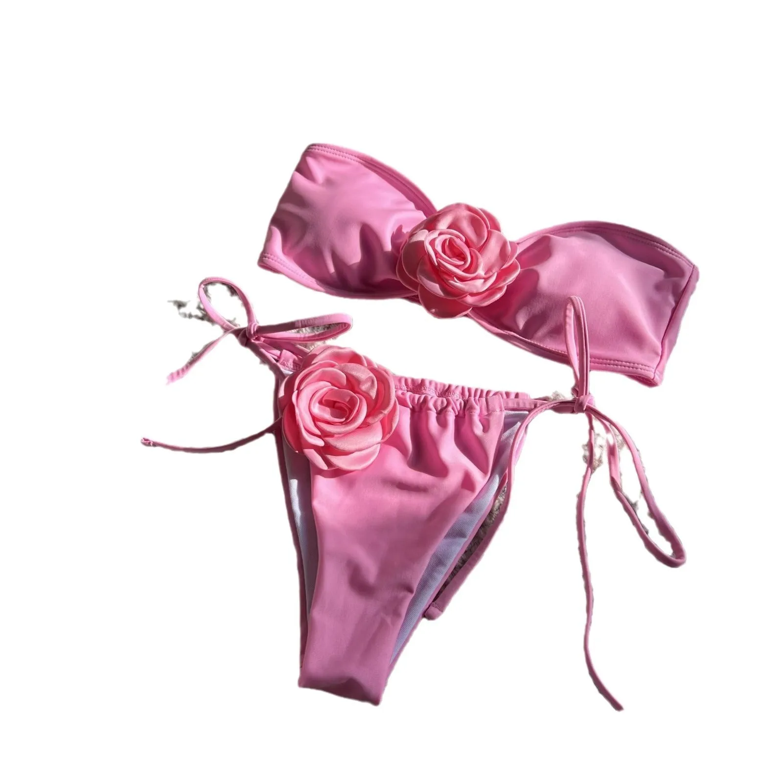 Solid colour women's swimsuit with tube top design and adjustable drawstring straps