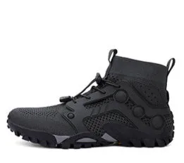 Outdoor climbing boots with Flyknit upper and rubber sole in army green colour