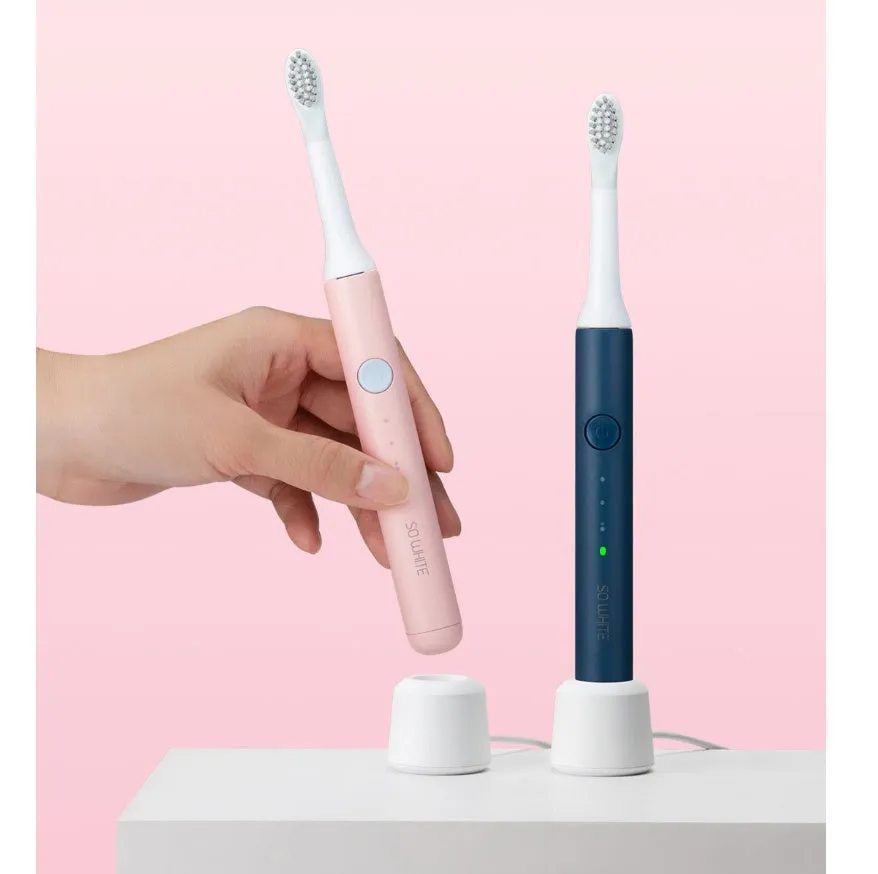 SOOCAS sonic electric toothbrush in blue or pink with round brush head