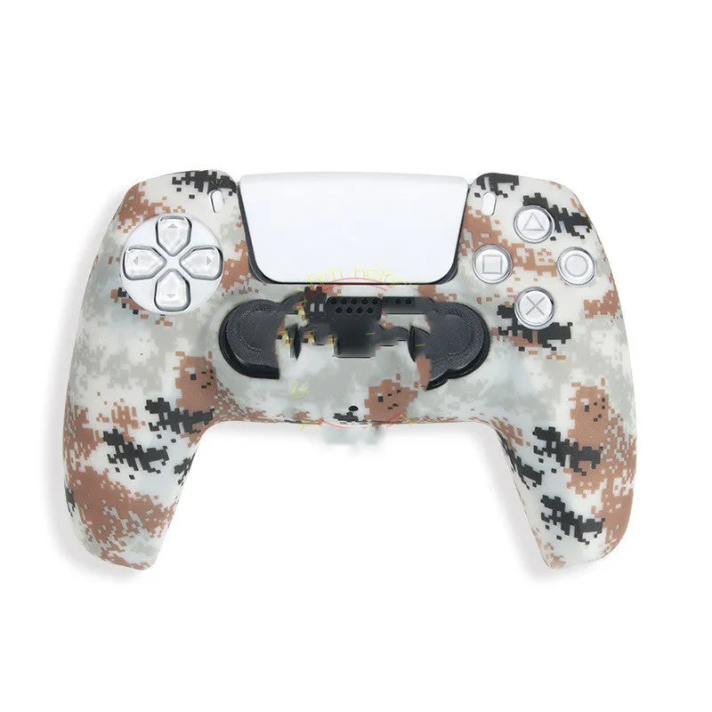 Camouflage patterned silicone protective case fitted on a PS5 DualSense controller
