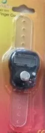 Electronic finger counter ring in black with digital display for knitting crochet and sewing tally