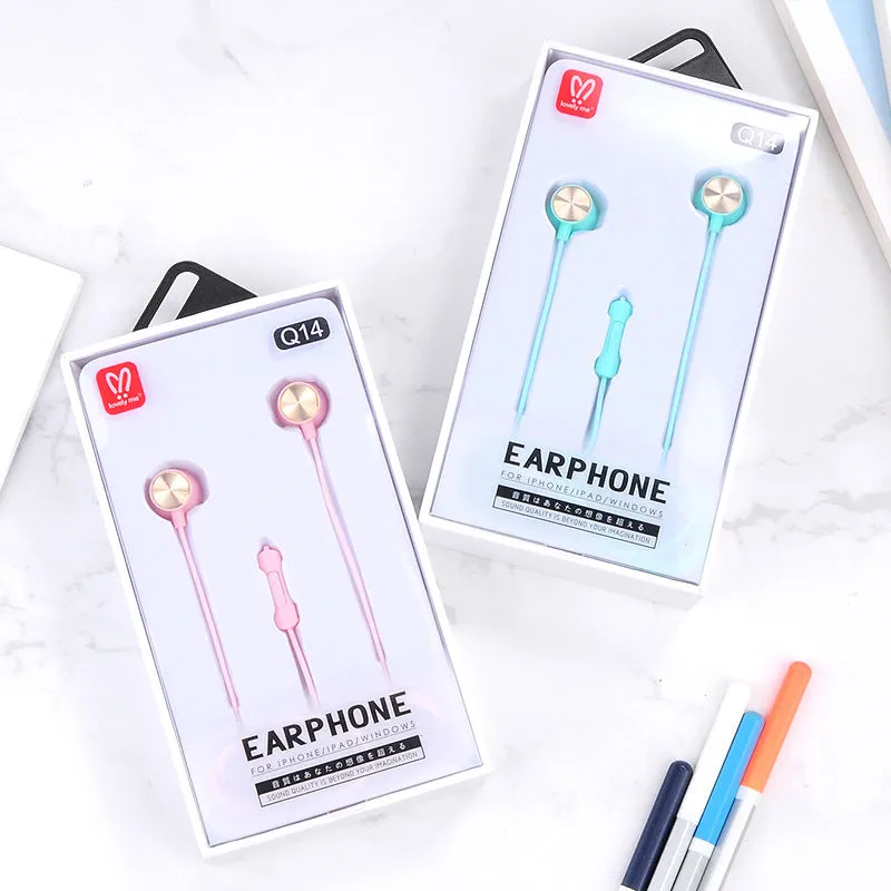 In-ear wired earphones with 120cm cable in pink colour for karaoke and music
