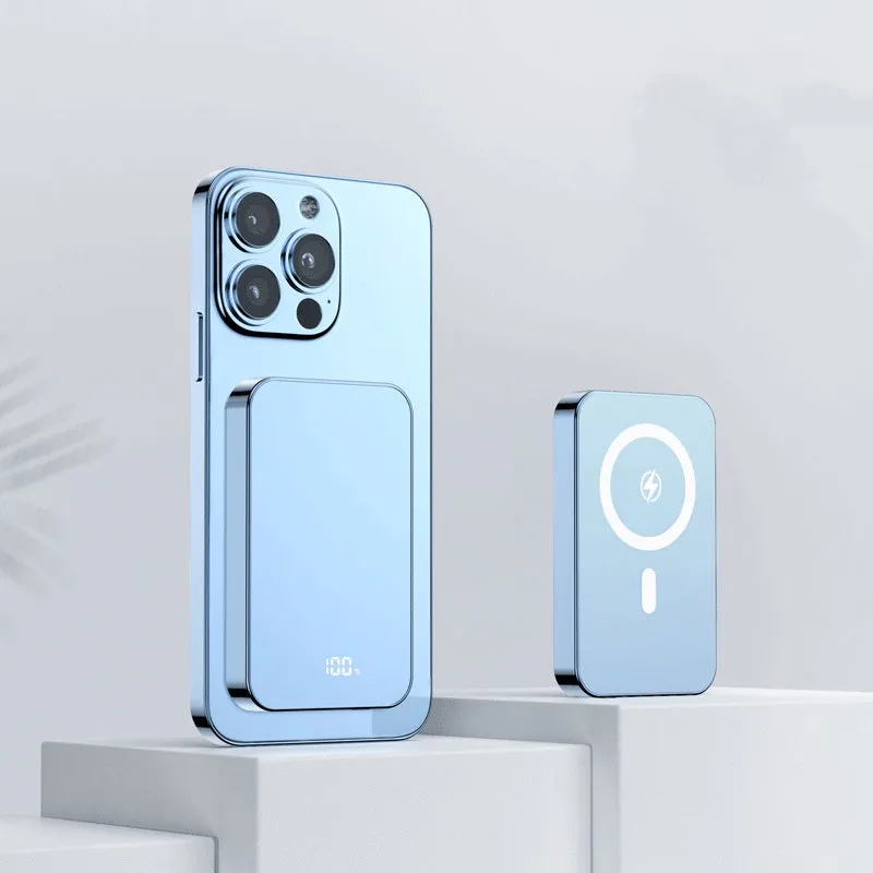 Super large capacity three-in-one wireless power bank 10000mAh alloy shell magnetic suction digital display