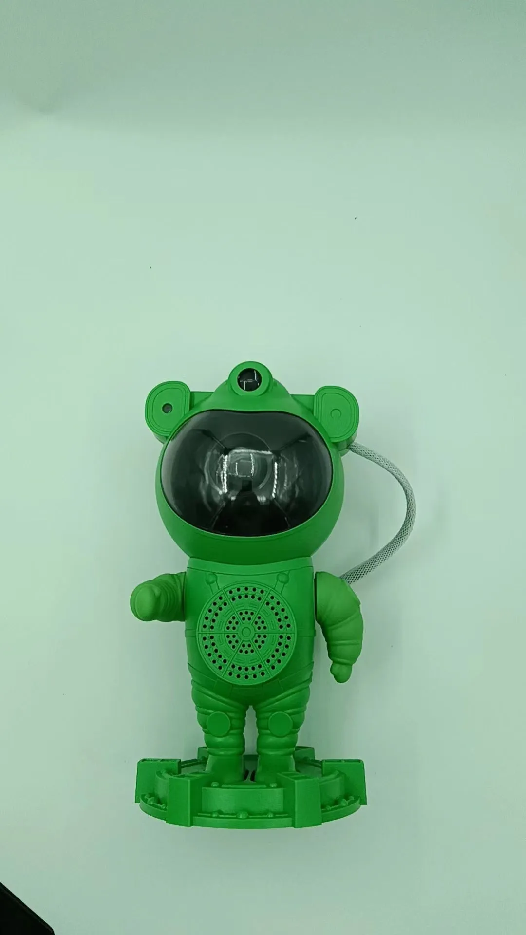 Bluetooth astronaut starry sky projection lamp in white with star projection effect