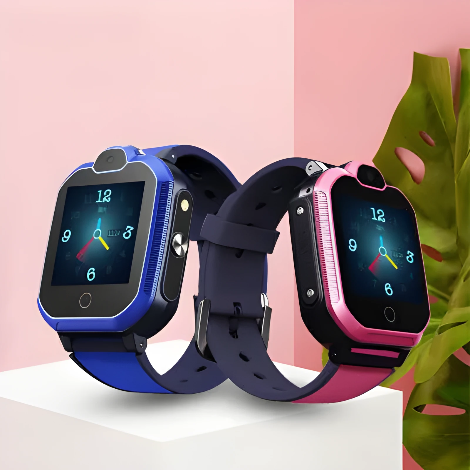 Children's 4G video calling smartwatch in blue with silicone strap and touch screen