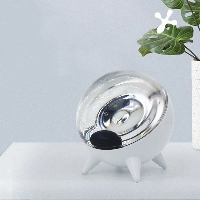 Creative Ball Magnetic Fluid Vibration Pickup in white with USB Type-C cable and built-in lighting