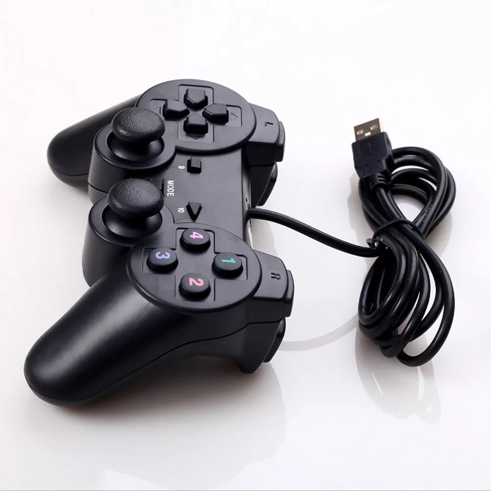 Wired USB gamepad in black, 1.5-metre cable, PC controller with buttons and analogue sticks