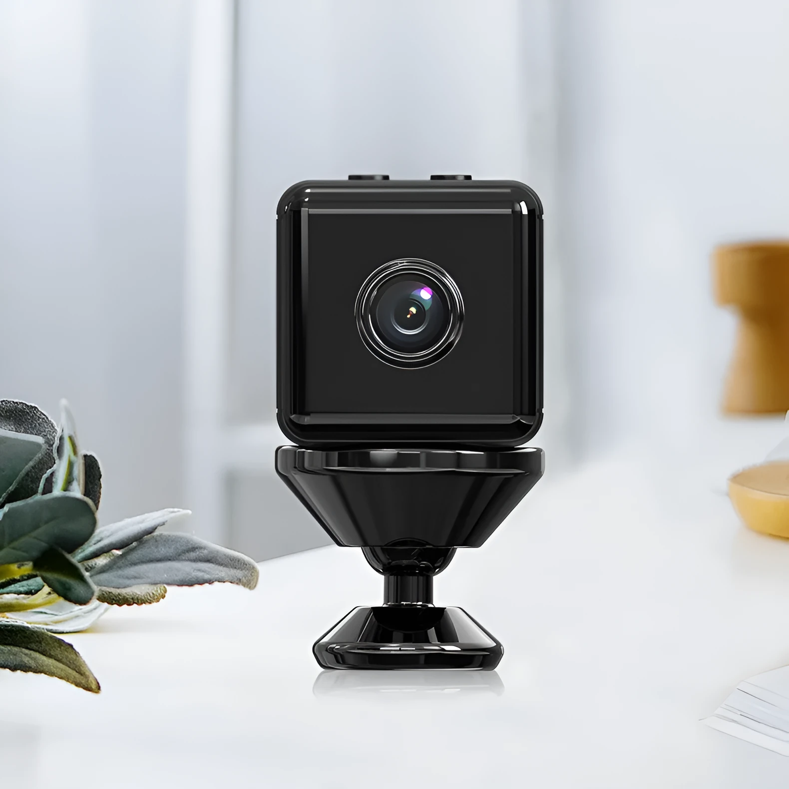 1080p white home security wifi surveillance camera with plastic body and USB cable, 145x75x40mm dimensions