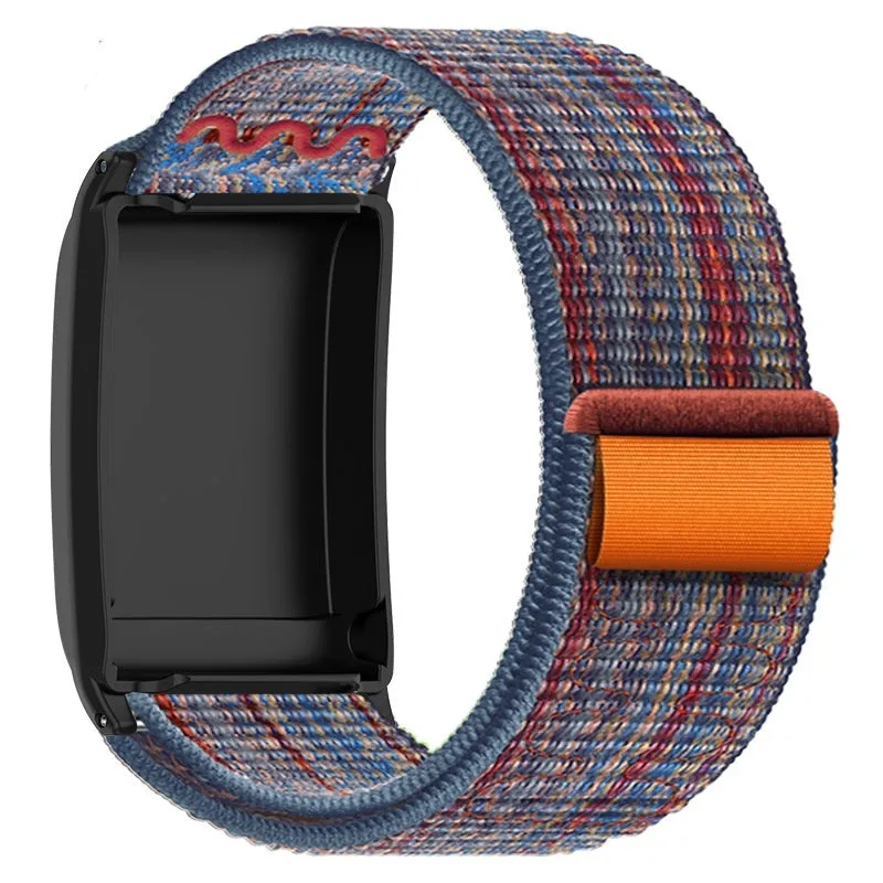 Nylon woven sports bracelet strap in obsidian black for Whoop 4.0 and 5.0, 22mm width with Velcro closure