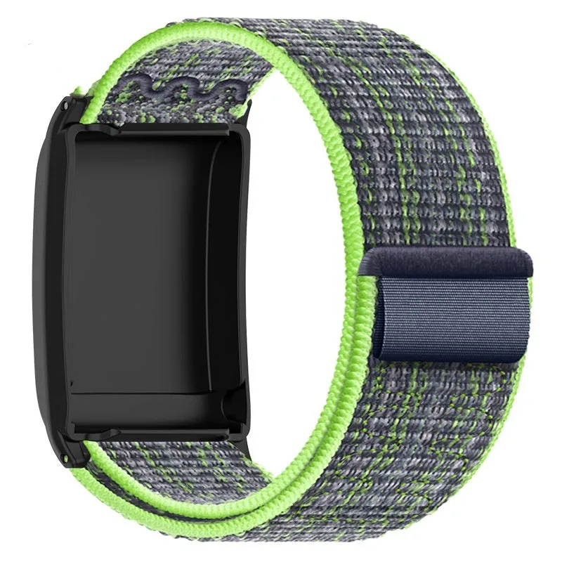 Nylon woven sports bracelet strap in obsidian black for Whoop 4.0 and 5.0, 22mm width with Velcro closure