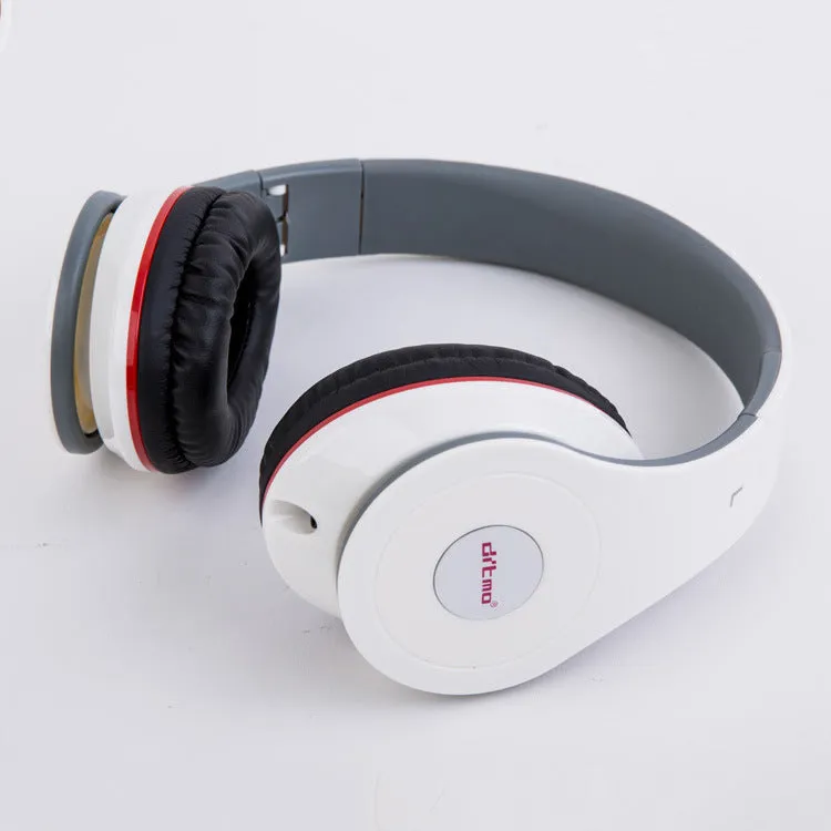 Wired gaming headphone over-ear style heavy bass with inline control microphone on white background