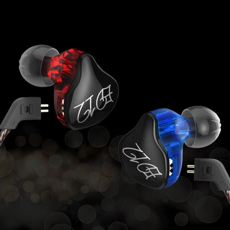In-ear wired headphones subwoofer HIFI with microphone and 3.5mm L-bend plug on a flat surface