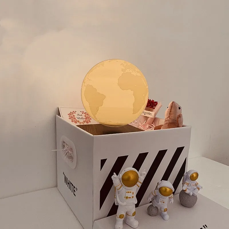 Maglev floating moon planet night light with USB power and astronaut figurines