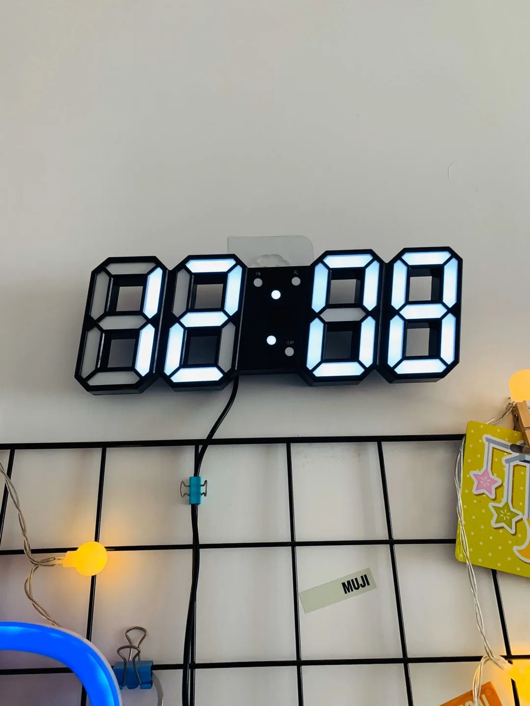 3D luminous LED digital wall clock with USB power, white plastic body, simple design