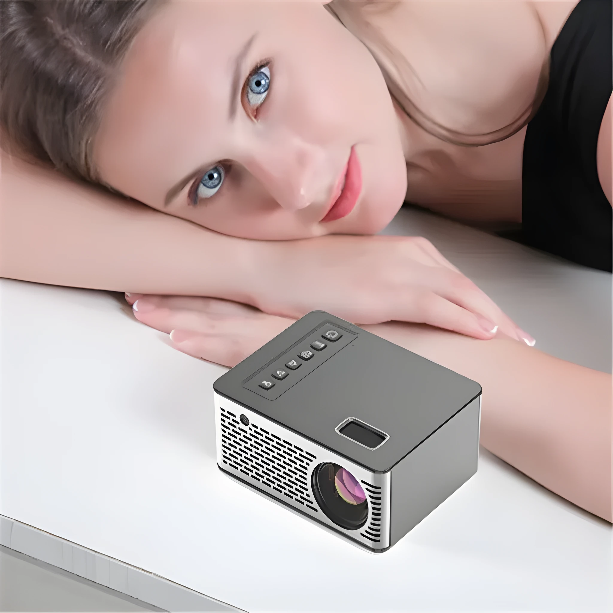 Smart projector USB orthographic front projection 320x240 20W with UK plug