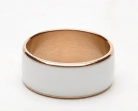 JAKCOM R3F smart ring in black colour on a white surface