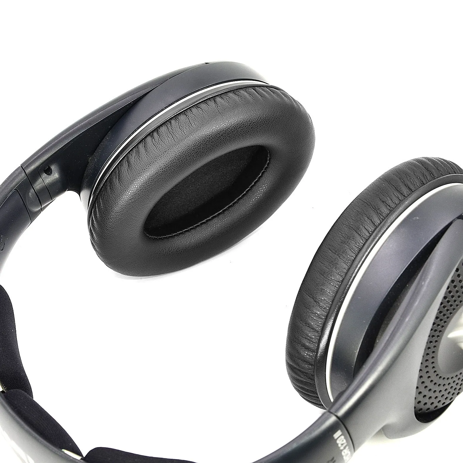 Replacement ear cushion for Sennheiser RS120 headphones, snap-on sponge tip in velvet or protein skin finish