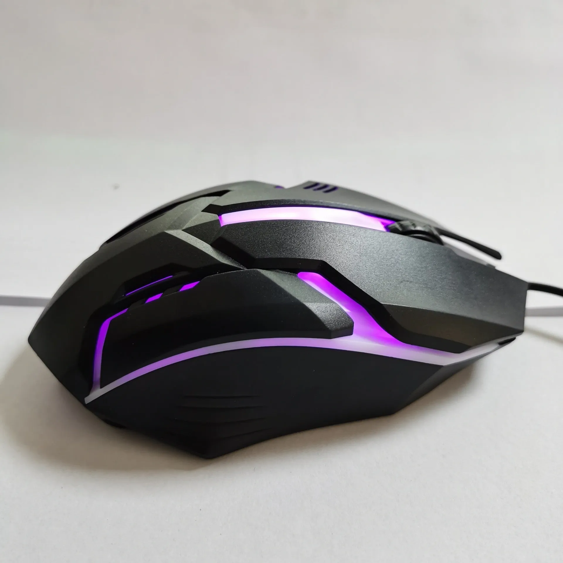 Wired luminous e-sports office computer mouse with USB interface and 1.35 metre cable, black colour