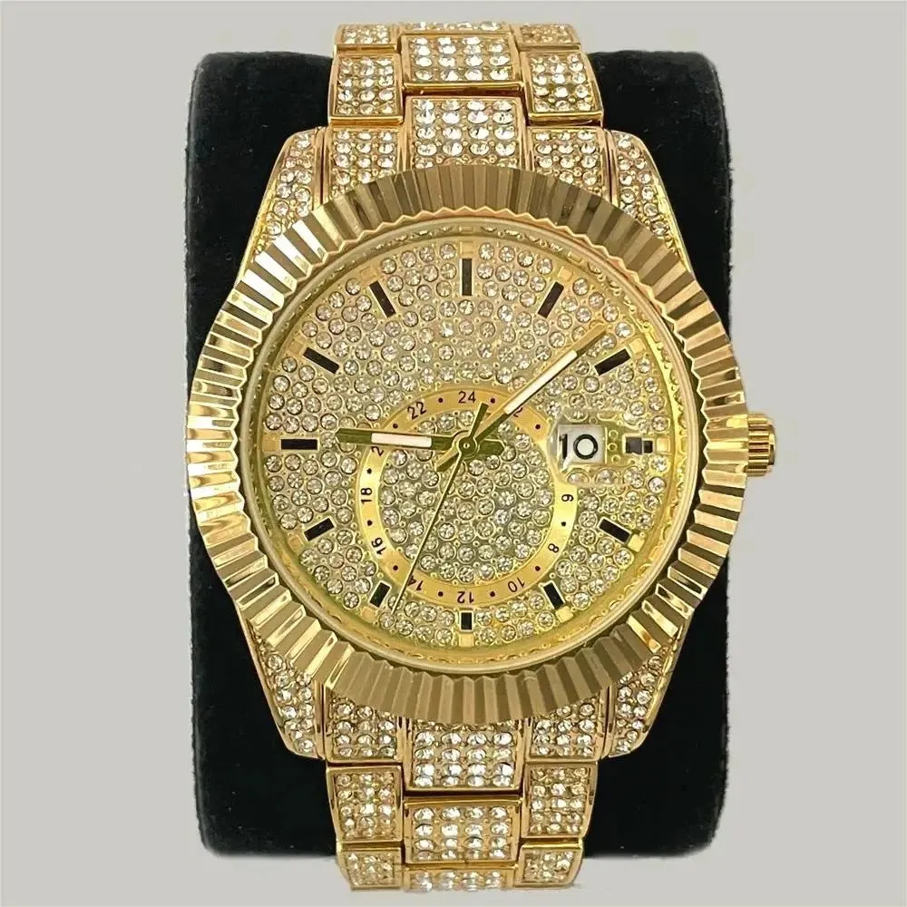 Silver full diamond night glow waterproof quartz men's watch with 42mm round dial and gold plated strap