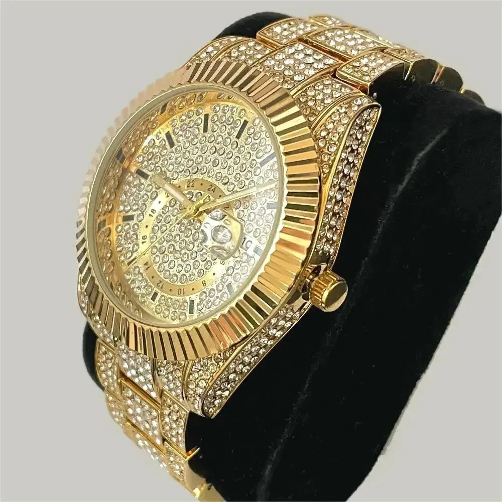Silver full diamond night glow waterproof quartz men's watch with 42mm round dial and gold plated strap