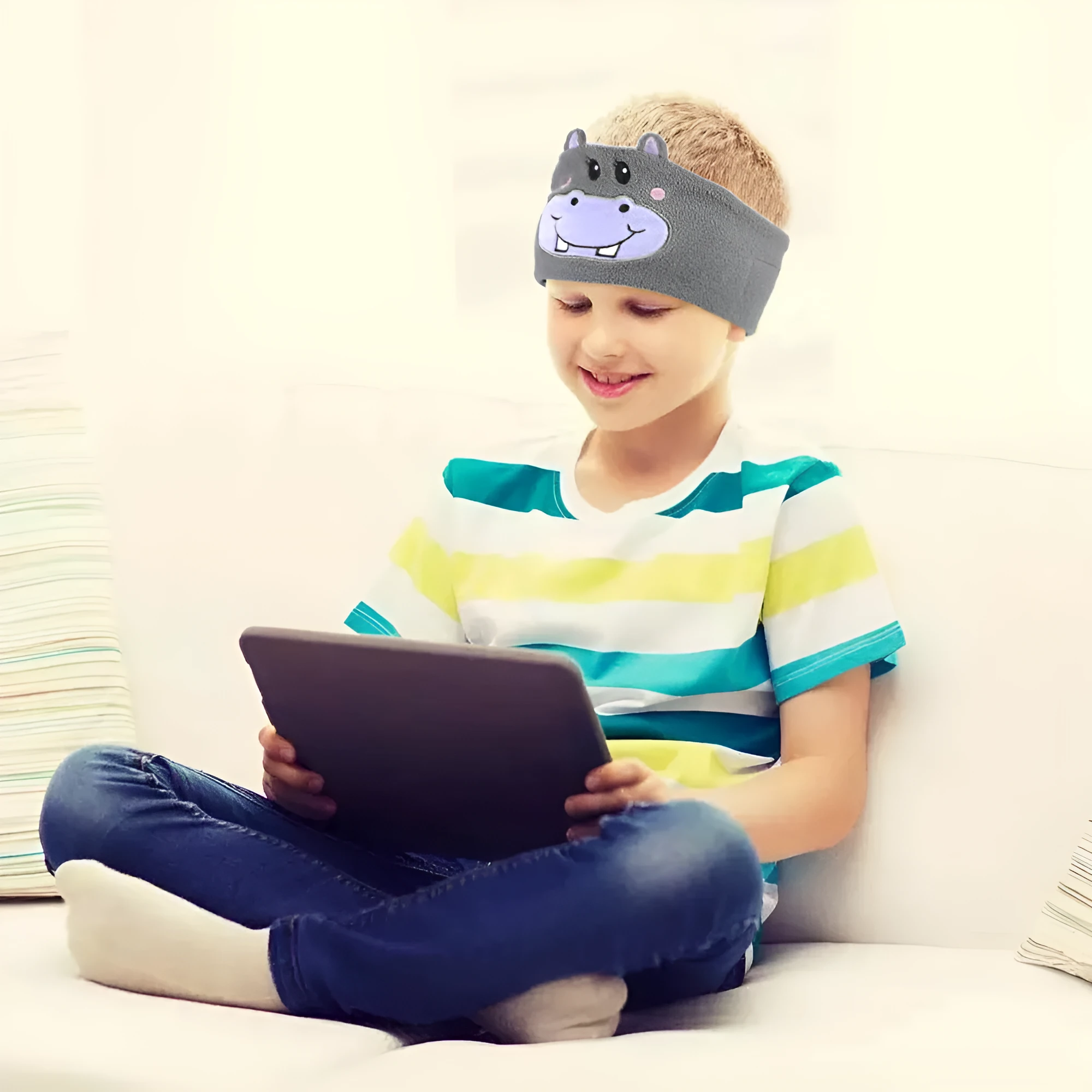 Bluetooth headset animal turban sleep headband in bear design with built-in speakers and USB charging cable