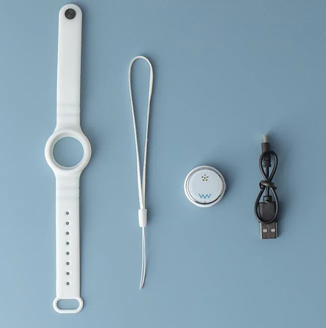 Bi-directional anti loss locator in black with silicone strap, USB charging port, and 10 metre range for children and pets