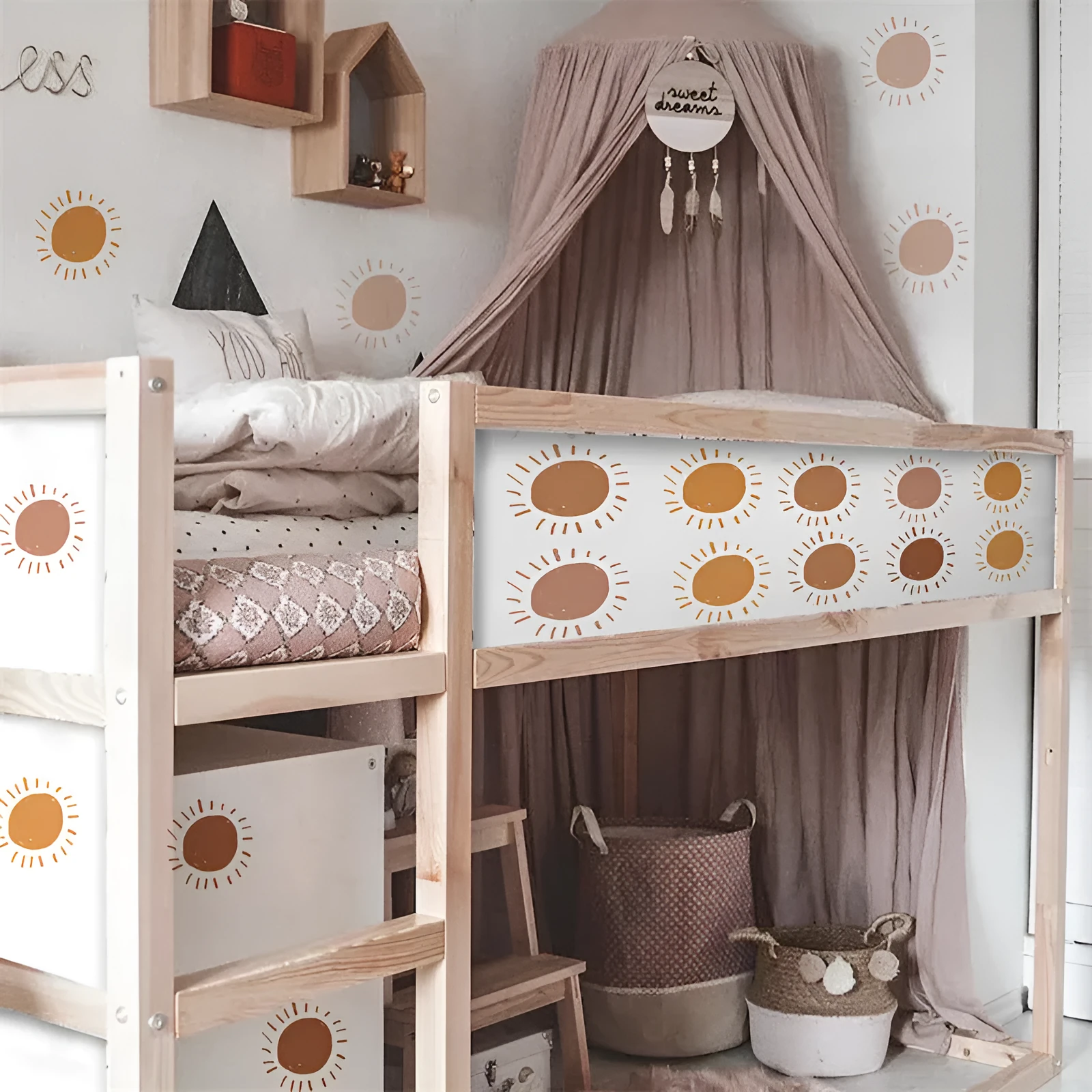 Cartoon sun self-adhesive plastic wall sticker, 29x20cm, three layouts, children's room decoration