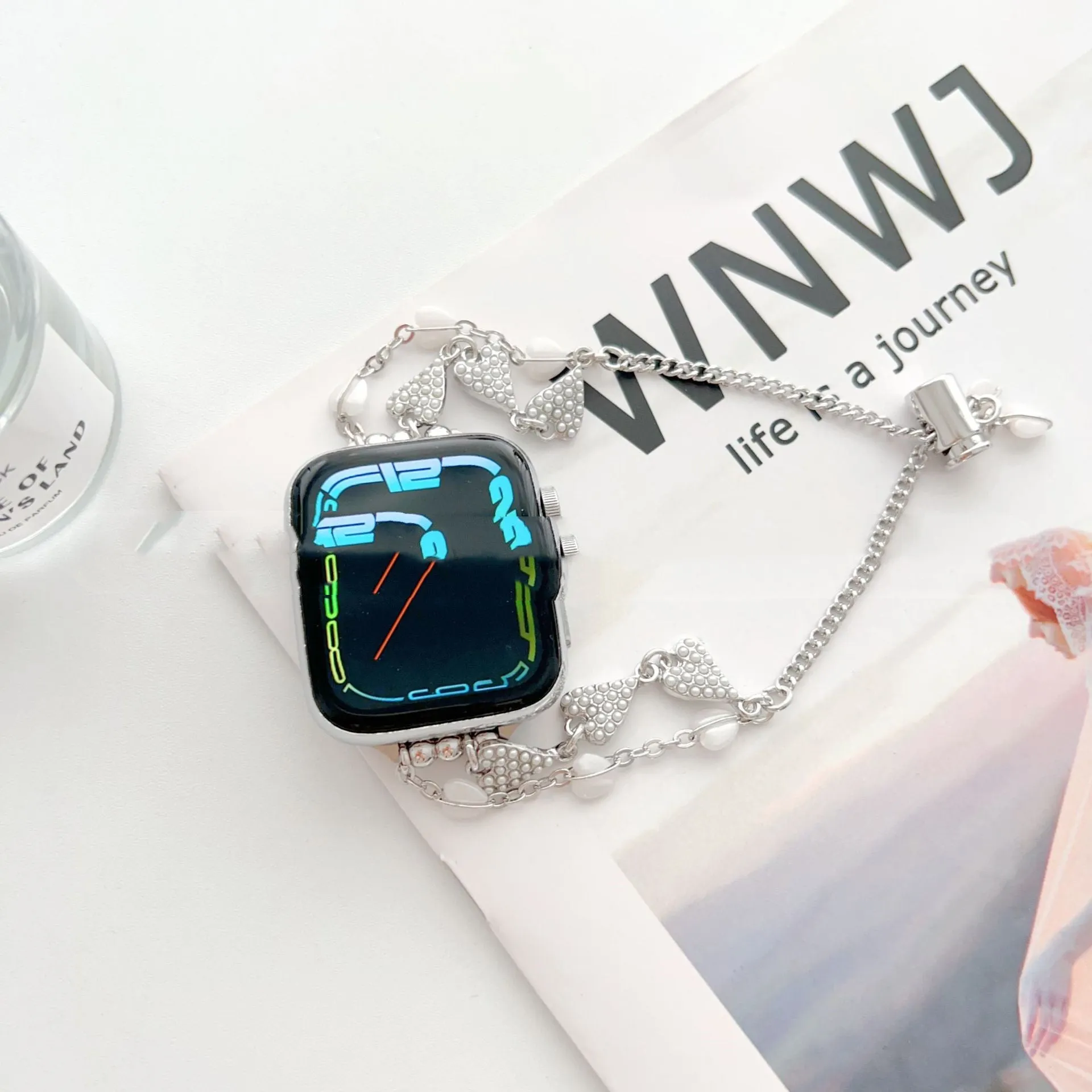 Love bracelet pearl chain metal strap for Apple Watch 38-49mm in gold colour