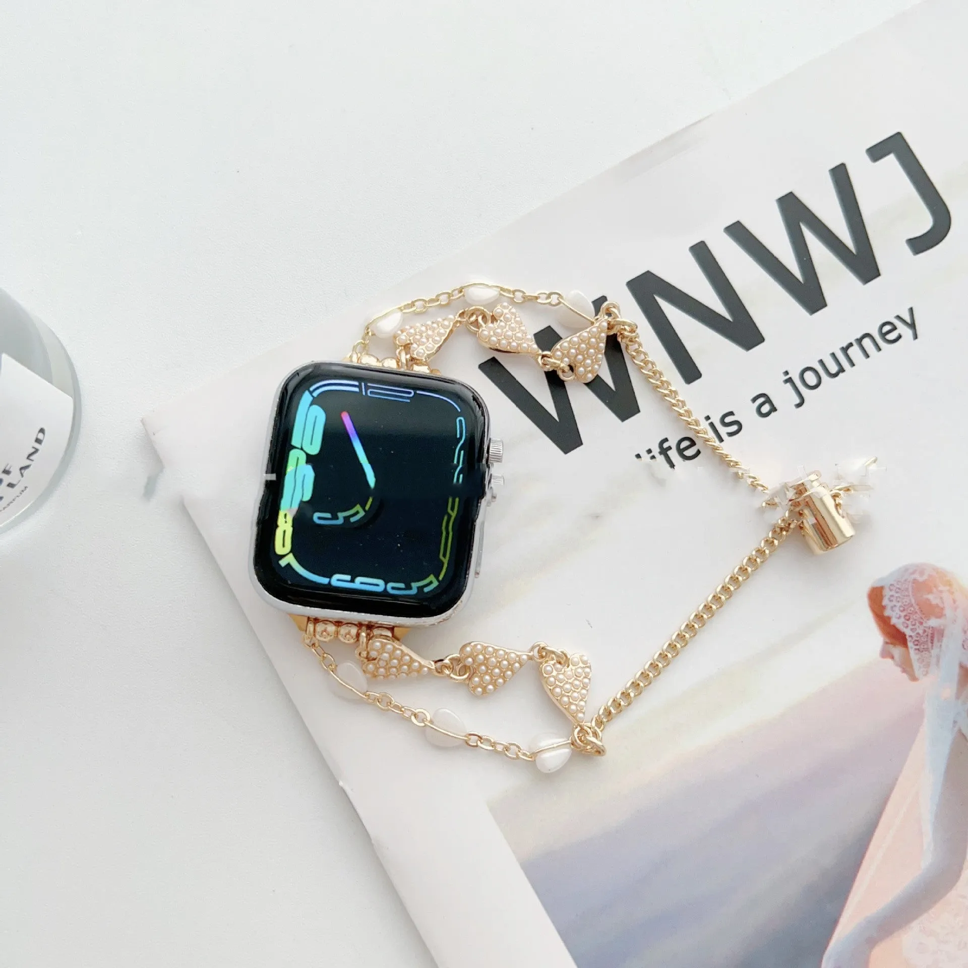 Love bracelet pearl chain metal strap for Apple Watch 38-49mm in gold colour