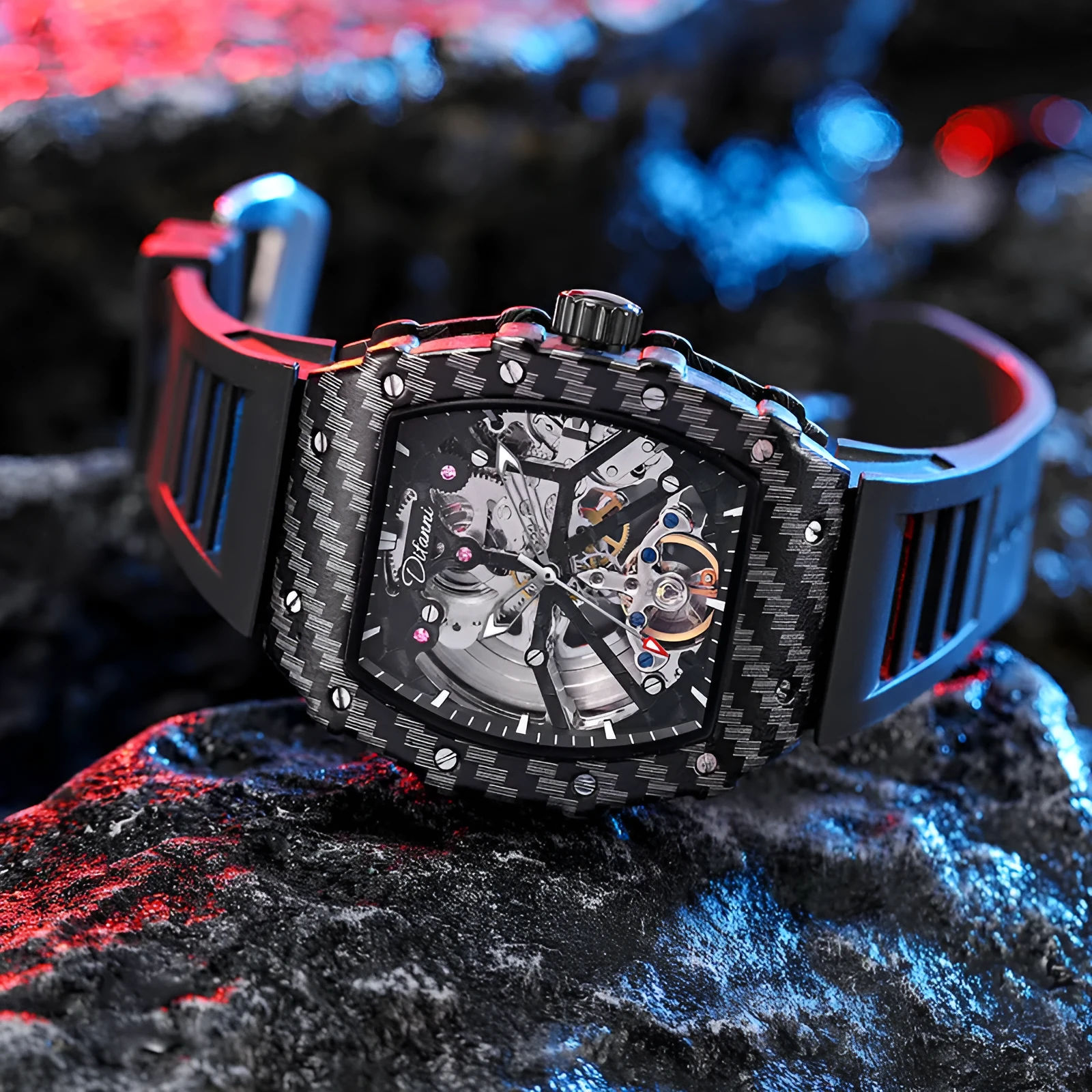 Mechanical waterproof men's watch with luminous hands on rubber strap