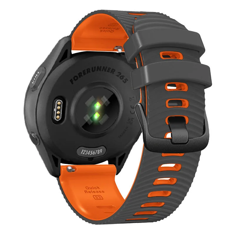 Universal 22mm two-colour water ripple silicone watch strap in army green and black, sports style