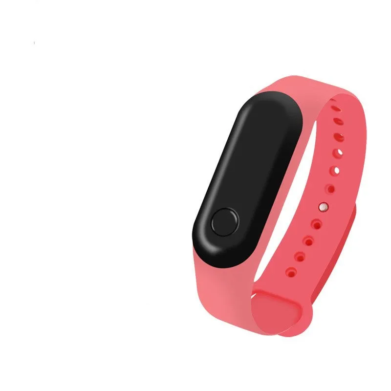 Wireless anti-static bracelet in black with TPU strap and battery compartment