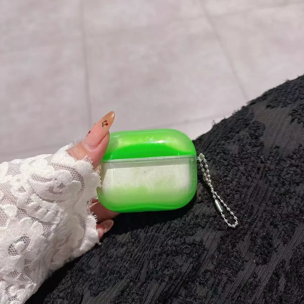 Fluorescent quicksand liquid luminous TPU earphone case for Apple AirPods with climbing carabiner clip in pink