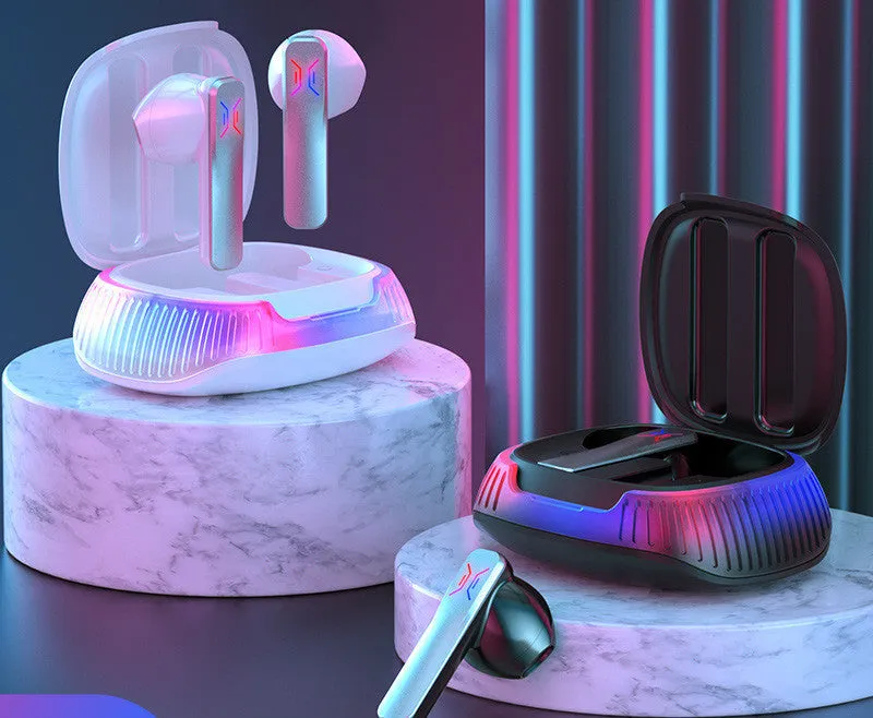 Hall Flashing wireless gaming earplug headset in black or white with USB Type-C charging cable.