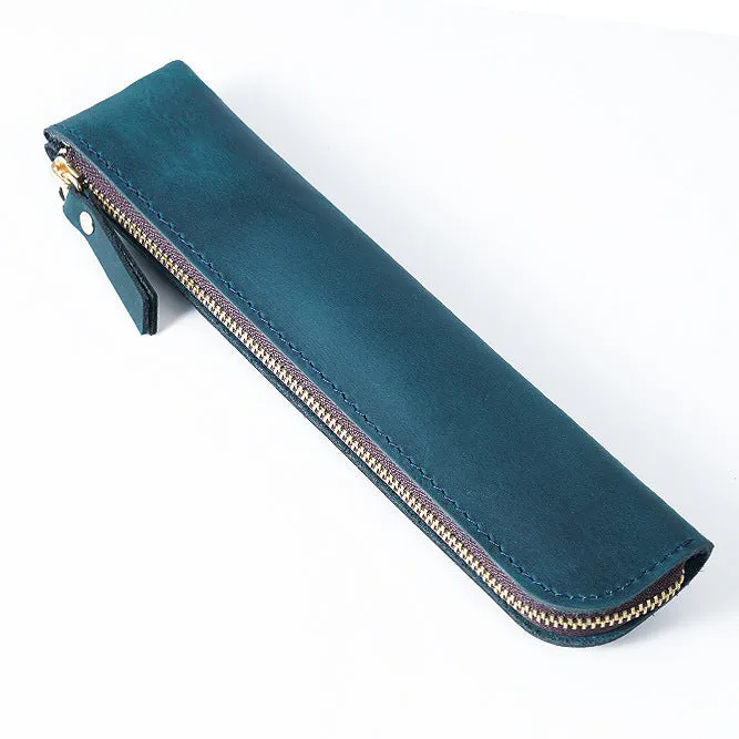 Cowhide retro pencil case 200mm x 45mm in Crazy Horse Brown with square shape and zipper closure