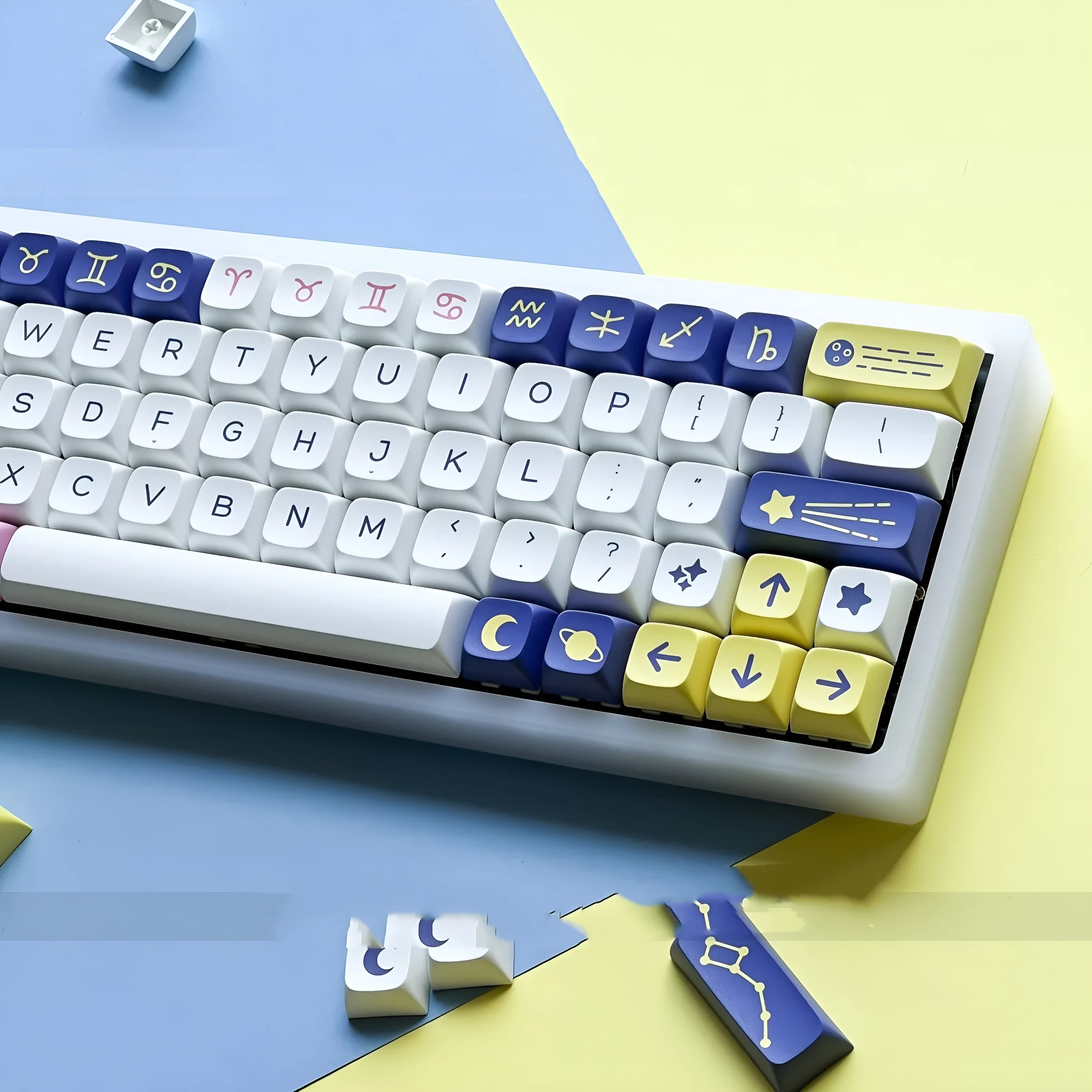 Magician Constellation keycap set with 132 XDA height keys featuring a celestial design