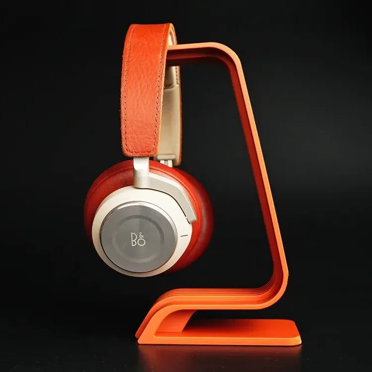 Iron computer headphone bracket, modern simplicity style, 25.1x7x12.3cm, black finish on wooden desk