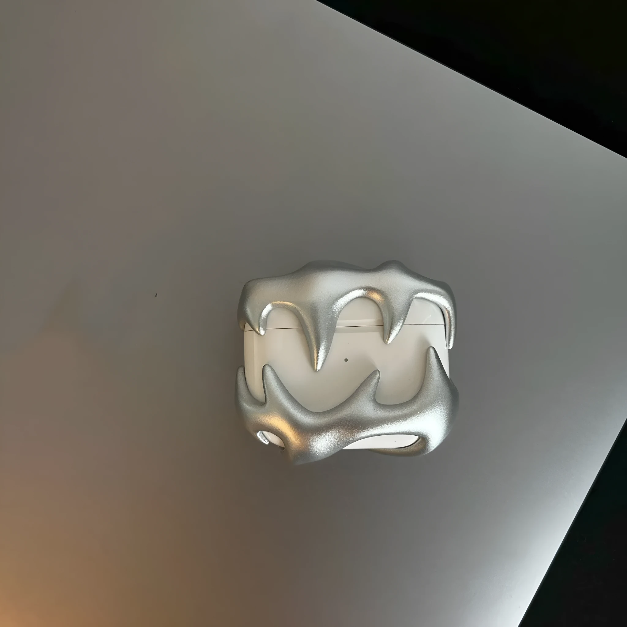 Matte silver 3D printed resin tooth earphone shell for AirPods 3 protective case