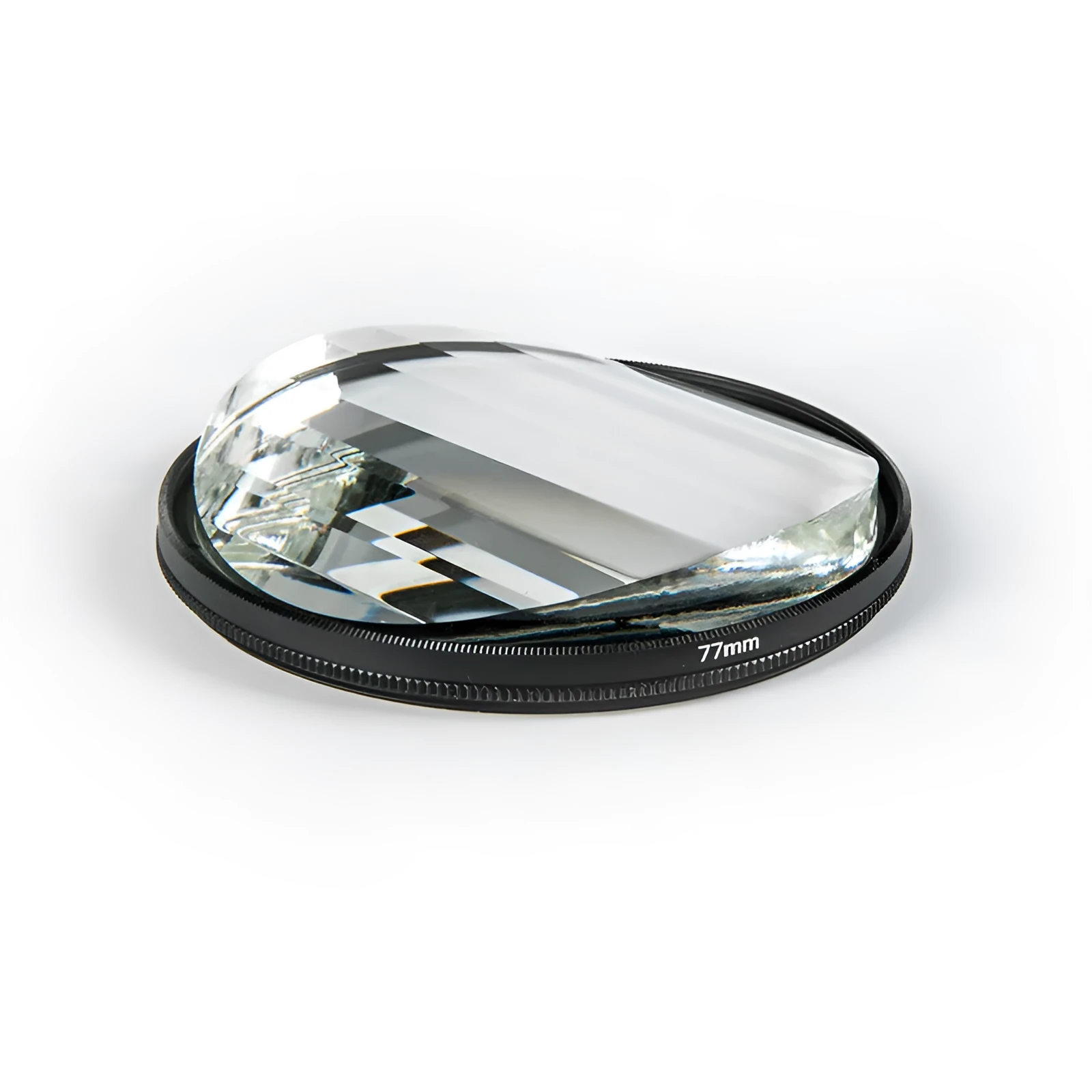Glass prism with 77mm filter bayonet for film and television, including a filter bag and cleaning cloth