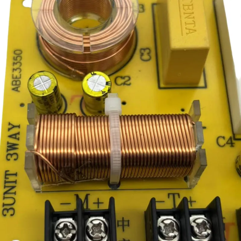 Three-way audio crossover board with 400W rating, solderless terminals, and through-hole mounting points